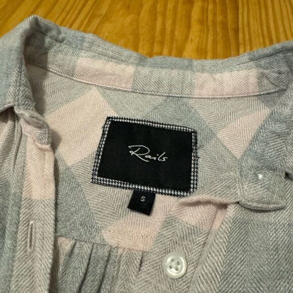 RAILS Britt Light Pink/Gray Plaid Cuffed Short Sleeve Shirt Women’s SIZE SMALL - Picture 5 of 12
